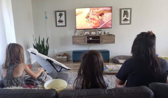 Friends watching the Bee Movie together