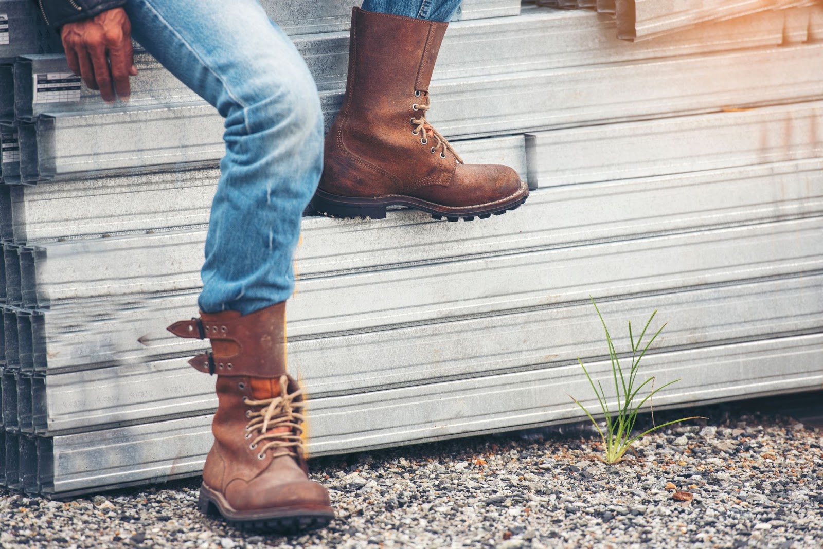 13 Comfortable Steel Toe Boots [For Men And Women To Buy Right Now]