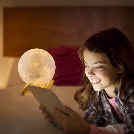 Logrotate Moon Lamp