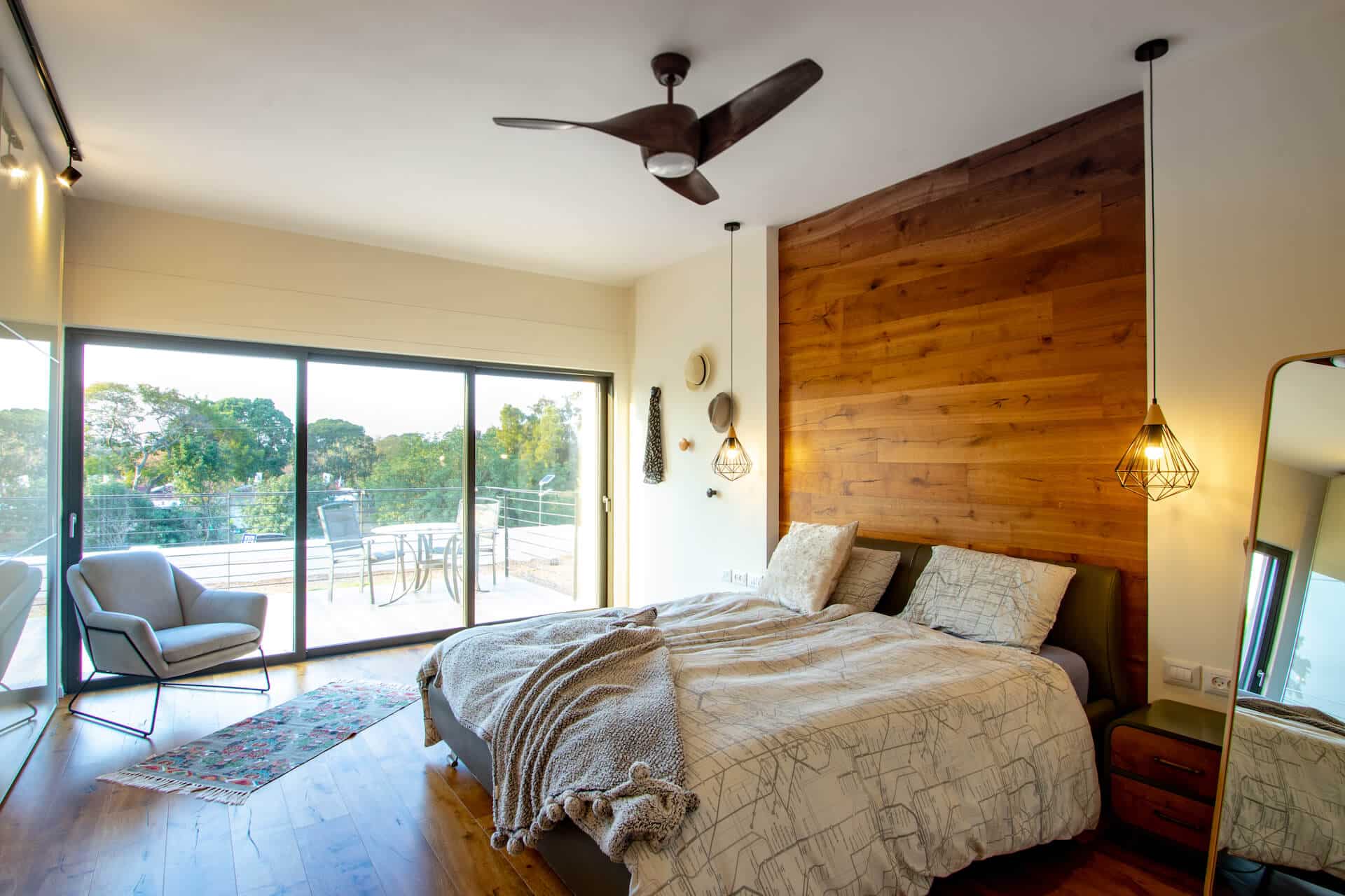 The 27 Best Ceiling Fans For Your Bedroom ChatterSource